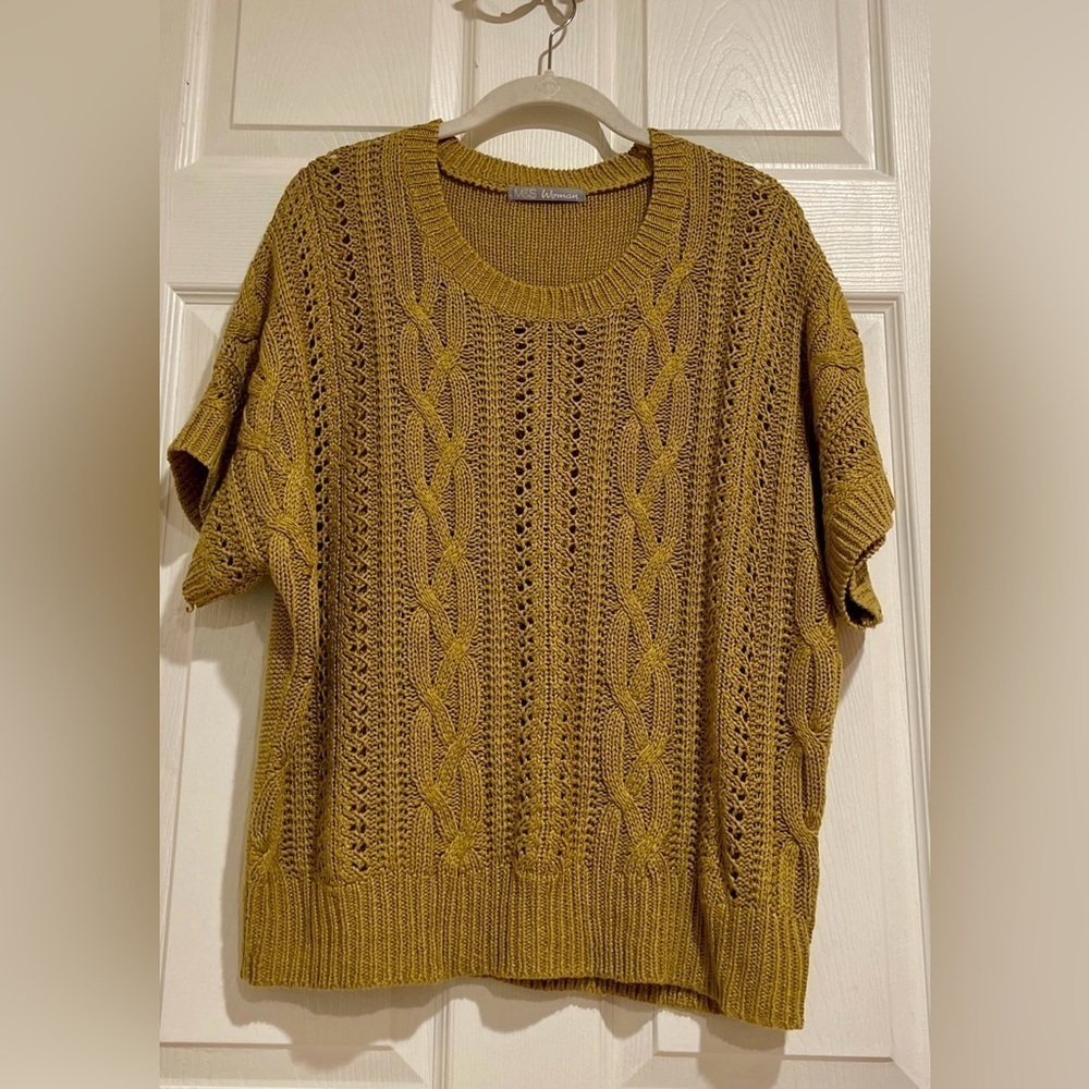 M&S Woman short sleeve cable knit jumper UK size 16 lime/mustard